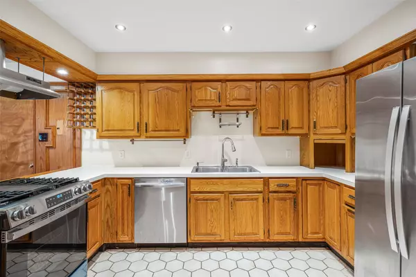 9623 Vilven LN, Houston, TX 77080