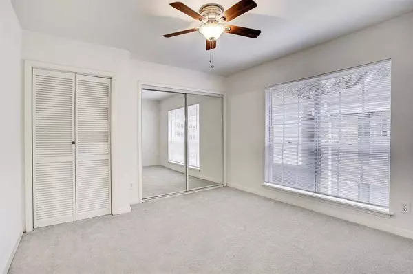 3400 Timmons Lane #2, Houston, TX 77027