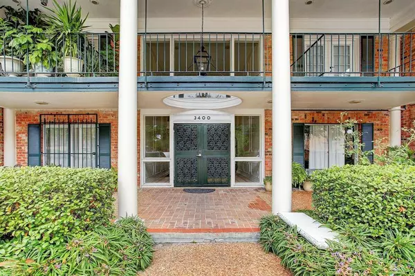 3400 Timmons Lane #2, Houston, TX 77027