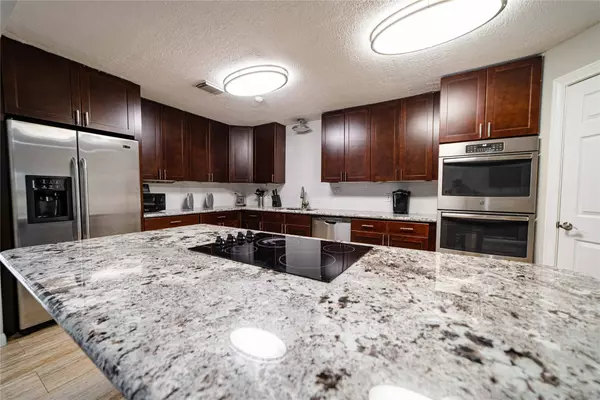 4319 Woodvalley DR, Houston, TX 77096