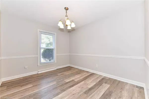 223 Beaucrest RD, Kernersville, NC 27284