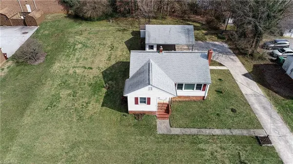 416 Greenwood DR, High Point, NC 27262