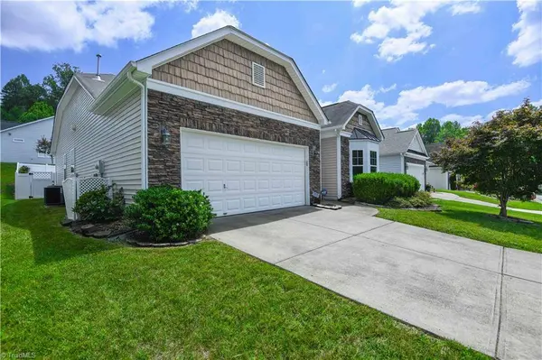 5019 Brian Center LN, Winston-salem, NC 27106