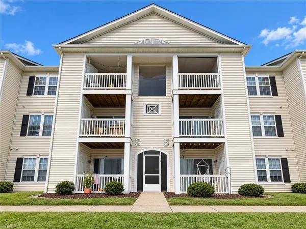 5205 Lambeth Farm LN, Kernersville, NC 27284