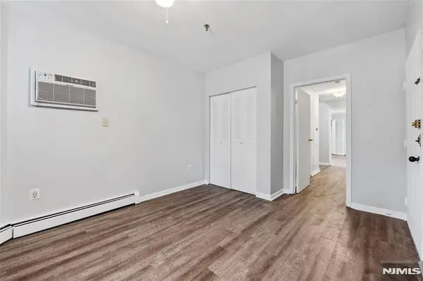 4905 Park, Union City, NJ 07087