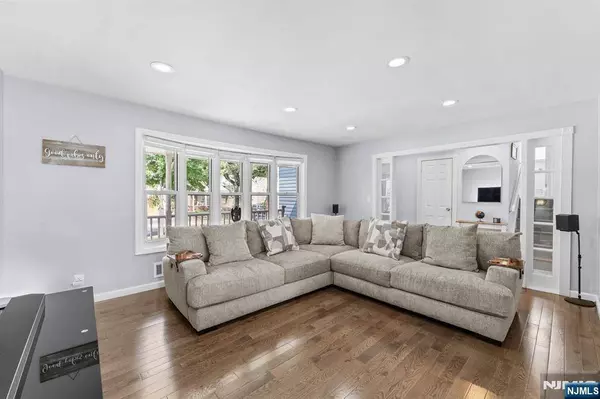 202 Myers AVE, Hasbrouck Heights, NJ 07604