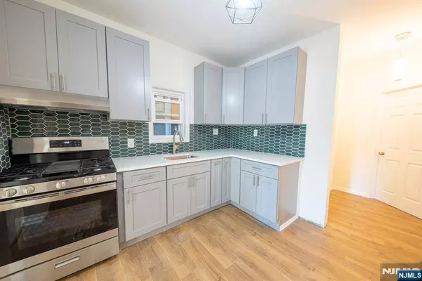 7723 Bergenline AVE #2, North Bergen, NJ 07047