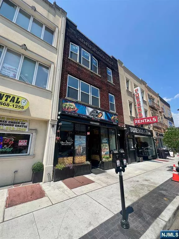 7723 Bergenline AVE #2, North Bergen, NJ 07047