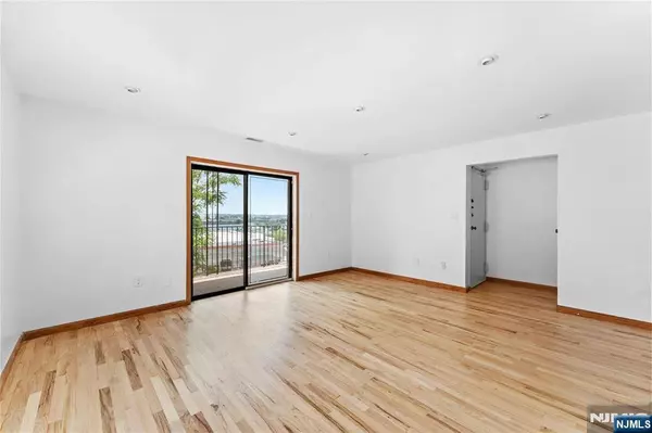 6601 Granton AVE #B1, North Bergen, NJ 07047