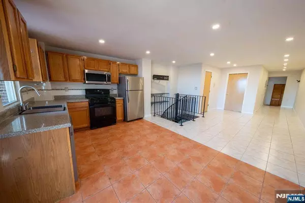 818 Palisade AVE, Union City, NJ 07087