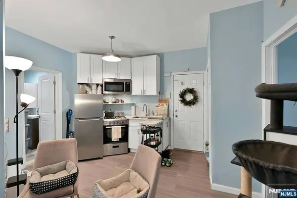21 66th ST #1, West New York, NJ 07093