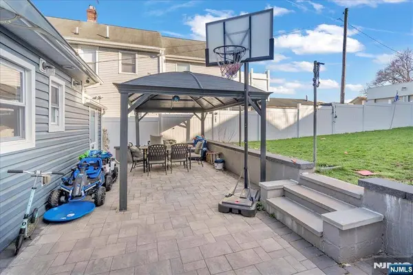 644 Valley Brook AVE, Lyndhurst, NJ 07071