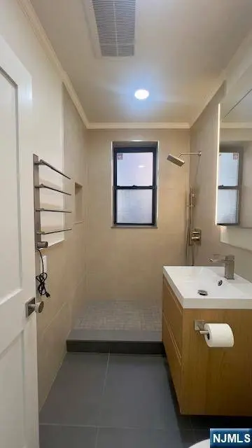 301 79th ST #403, North Bergen, NJ 07047