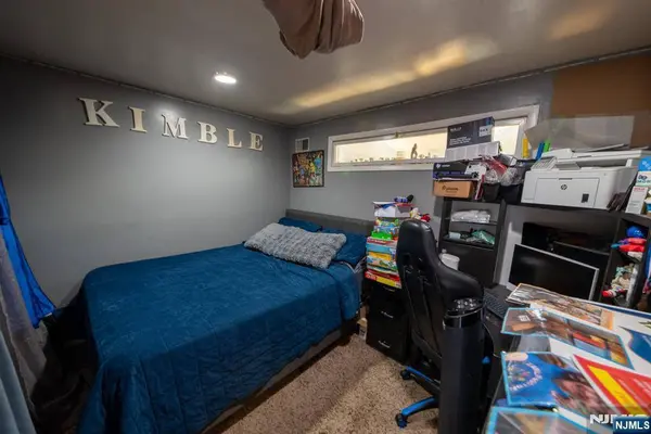 233-12 Nesbit TER, Irvington, NJ 07111