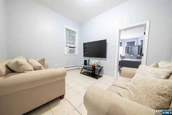 1808 West ST, Union City, NJ 07087