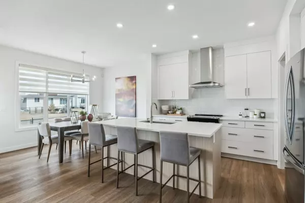 Chestermere, AB T1X,S Shore Ct