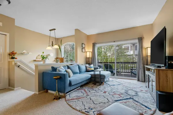 210 Christenson WAY NE, Fridley, MN 55432