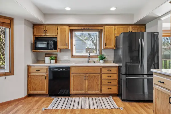 8125 122nd LN N, Champlin, MN 55316