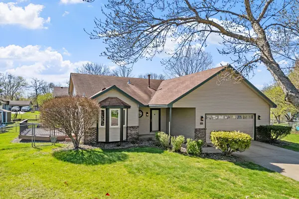 8125 122nd LN N, Champlin, MN 55316