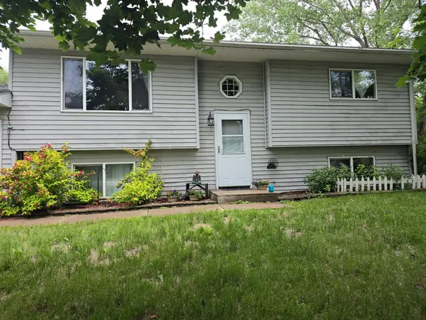 1030 Porter ST, Clearwater Twp, MN 55320