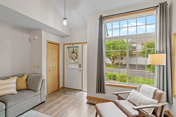 1297 124th AVE NE, Blaine, MN 55434