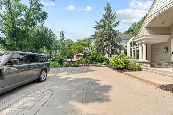 10796 Purdey RD, Eden Prairie, MN 55347