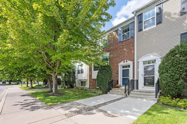 4107 Regent AVE N, Robbinsdale, MN 55422