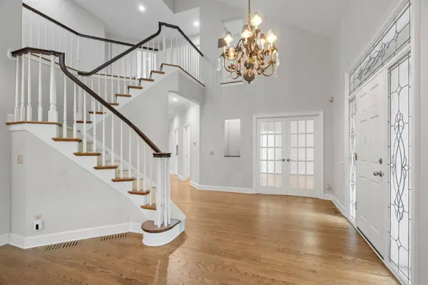 7031 Kenmare DR, Bloomington, MN 55438