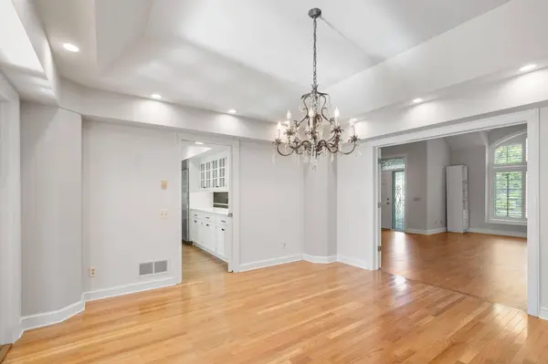 7031 Kenmare DR, Bloomington, MN 55438