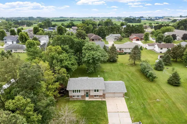 540 4th ST E, Wanamingo, MN 55983