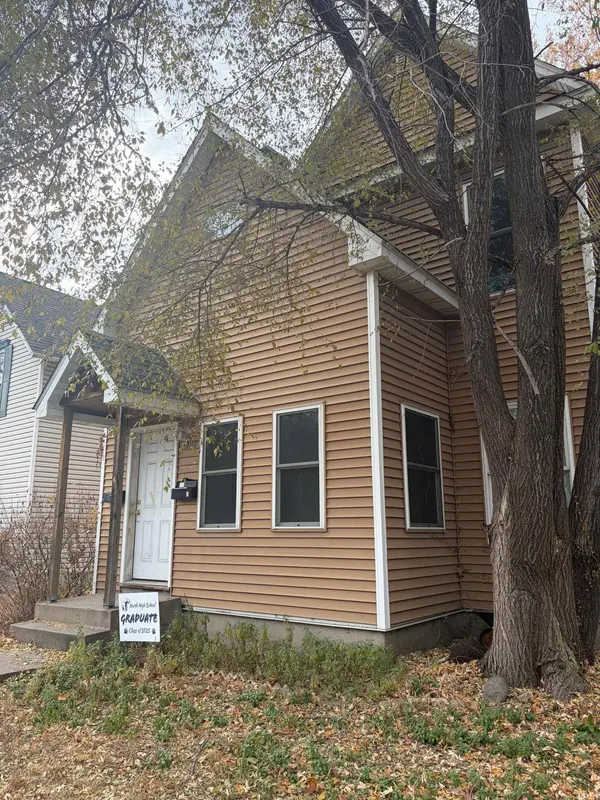 1408 Washington ST NE, Minneapolis, MN 55413