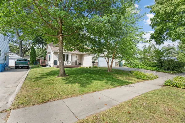 4123 Yates AVE N, Robbinsdale, MN 55422