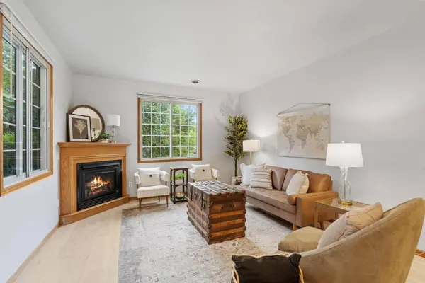 17913 96th AVE N, Maple Grove, MN 55311