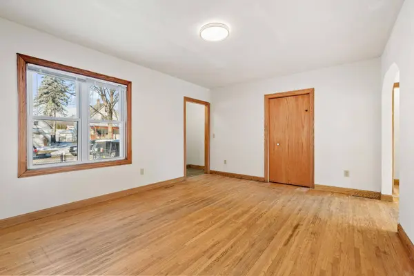 2634 Irving AVE N, Minneapolis, MN 55411