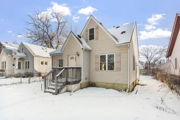 2634 Irving AVE N, Minneapolis, MN 55411