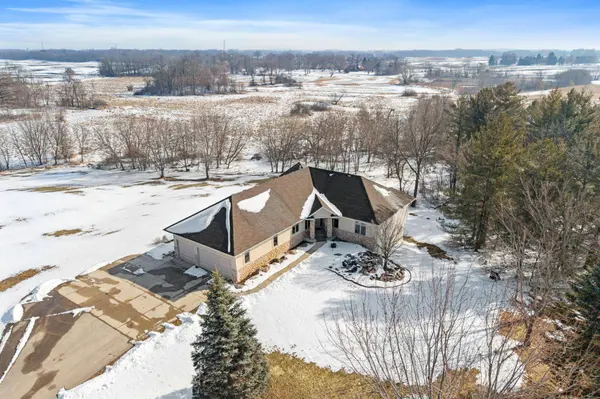 8700 Grace LN, Greenfield, MN 55357