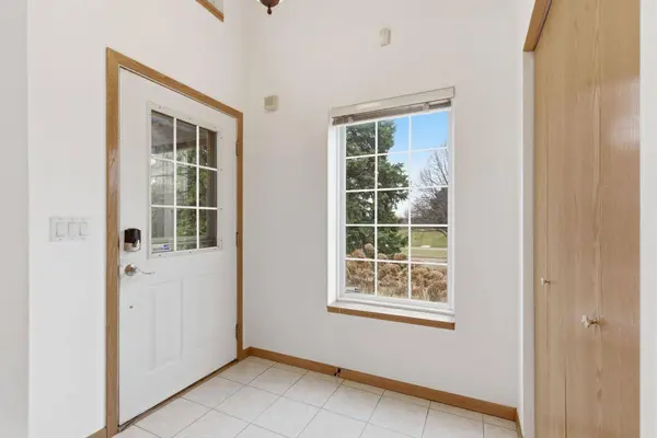 15665 24th AVE N #E, Plymouth, MN 55447