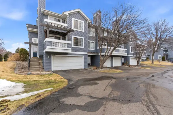 15665 24th AVE N #E, Plymouth, MN 55447