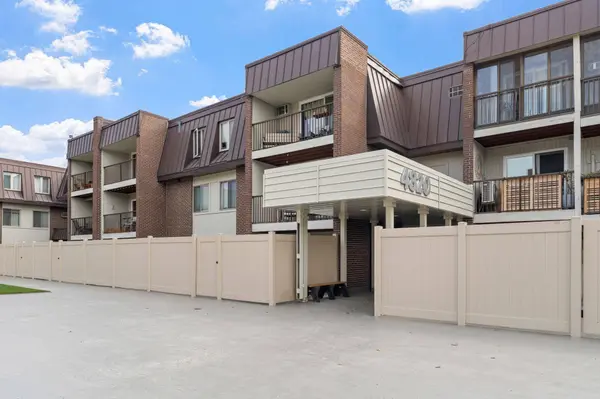 4820 Park Commons DR #21, Minneapolis, MN 55416