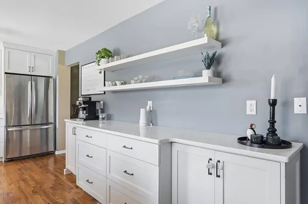 8671 Red Oak DR, Eden Prairie, MN 55347