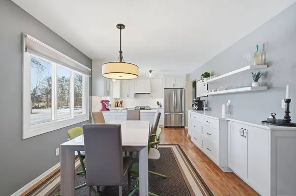 8671 Red Oak DR, Eden Prairie, MN 55347