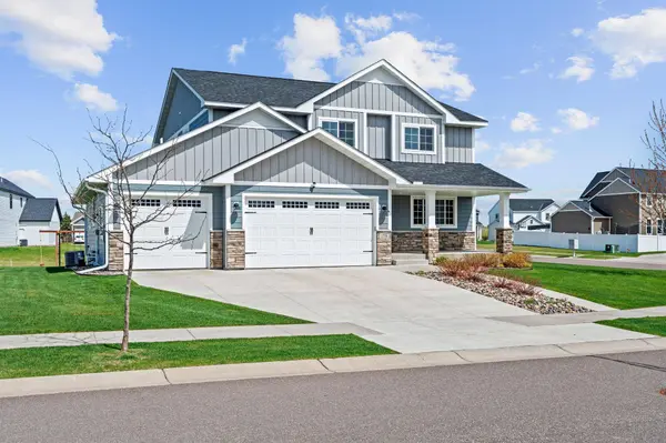 11556 Lakewood CT NE, Albertville, MN 55301