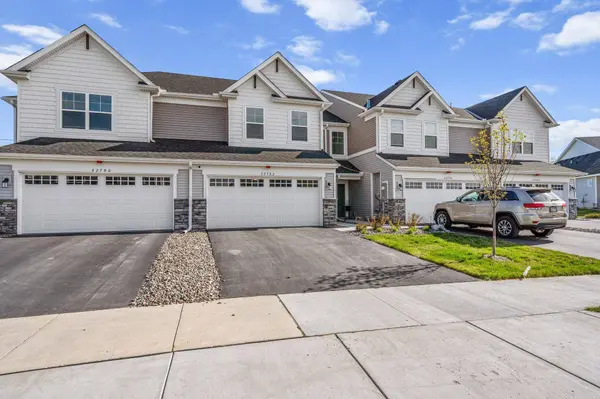 22782 Hazel LN, Rogers, MN 55374