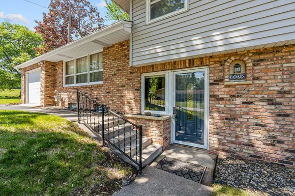 1870 7th ST NW, New Brighton, MN 55112