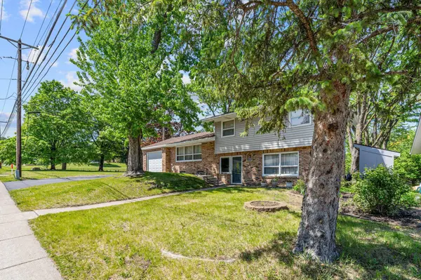 1870 7th ST NW, New Brighton, MN 55112