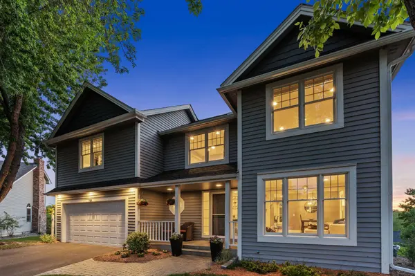 181 Cascade CT, Chanhassen, MN 55317