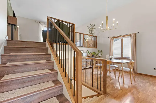 5560 W 131st ST, Savage, MN 55378