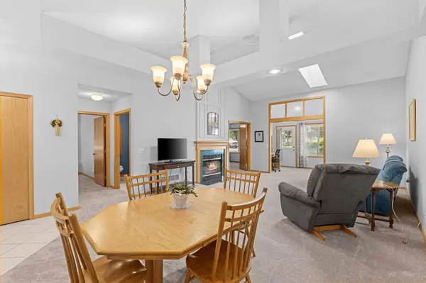 9120 Prairieview LN N, Champlin, MN 55316