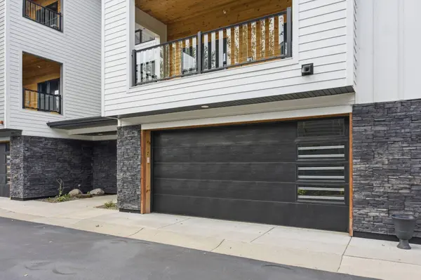 5742 Shady Oak RD S #7, Minnetonka, MN 55343