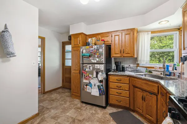 6819 Eliot View RD, Saint Louis Park, MN 55426